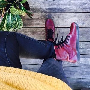 Dr. Martents maroon boots