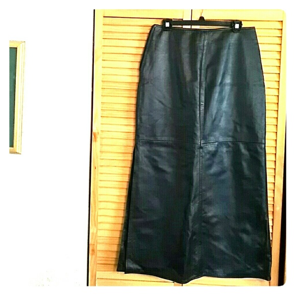 kookie Dresses & Skirts - KOOKIE 💯 LEATHER SKIRT