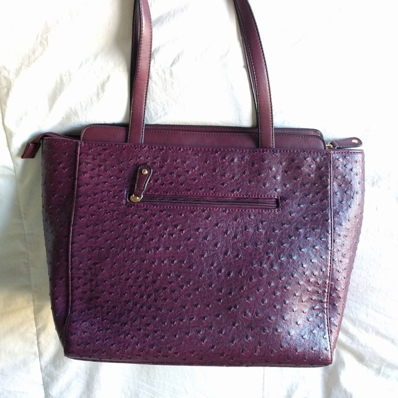 Vegan leather Italian lightweight Tote - Picture 2 of 8