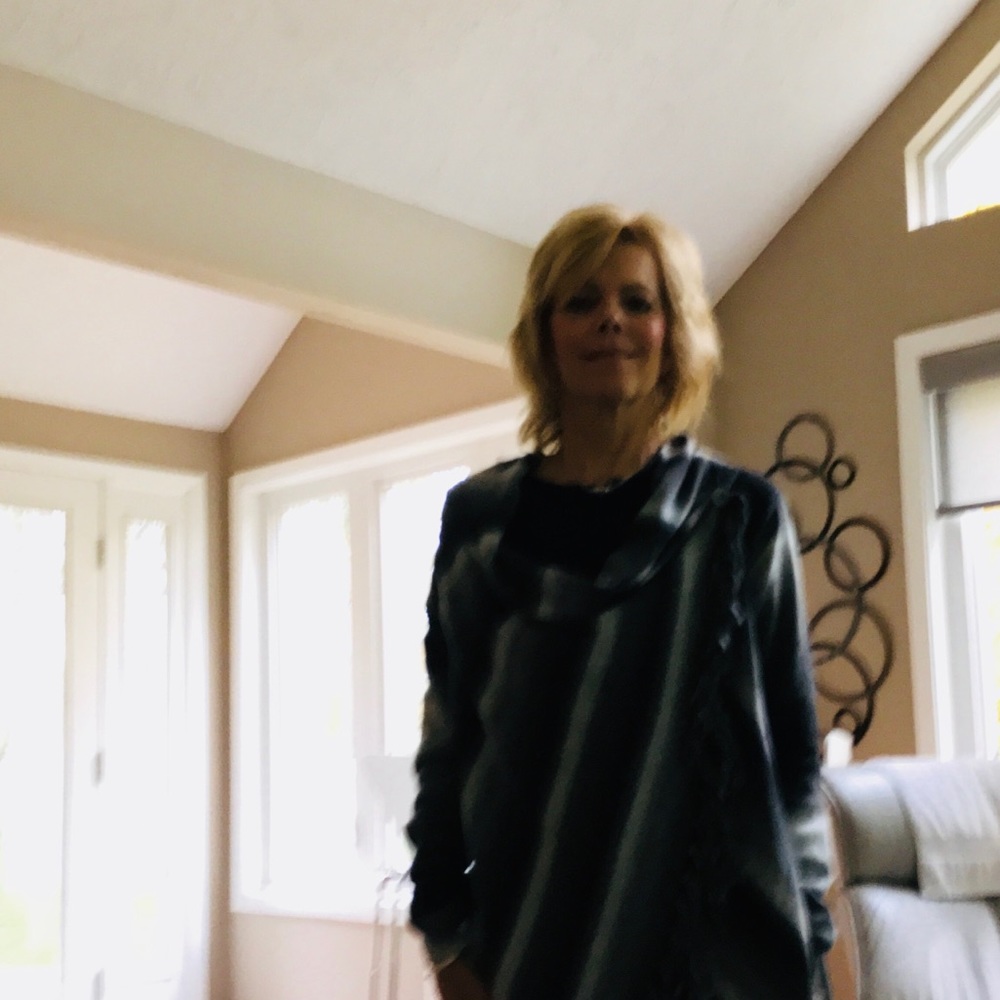 Meet your Posher, Angie