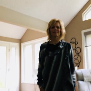 Meet your Posher, Angie