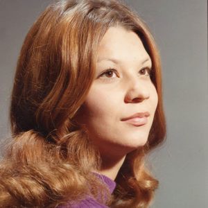 Meet your Posher, Dee