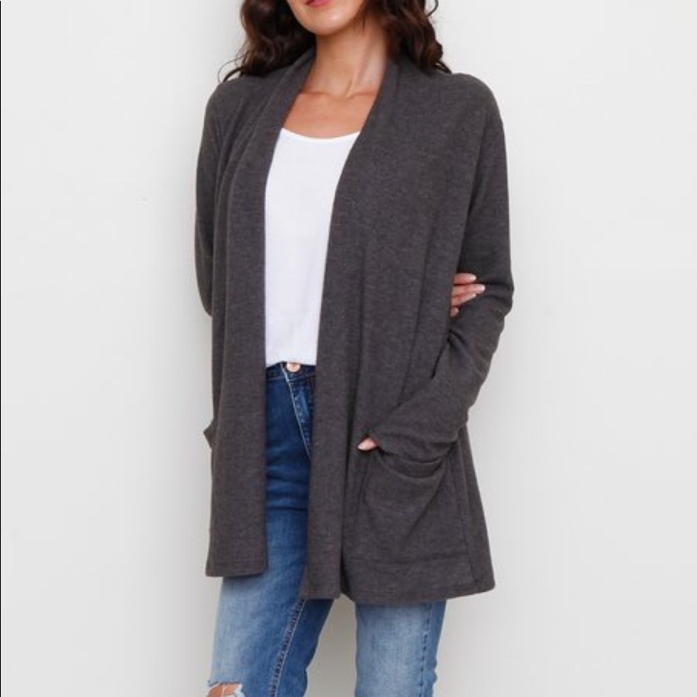 🌼HOST PICK  🌼........... CARDIGAN