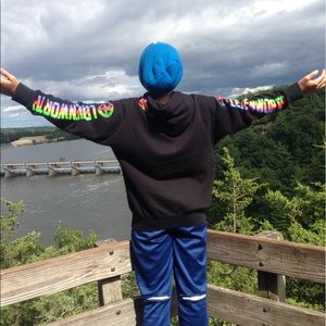 Meet your Posher, Amaya