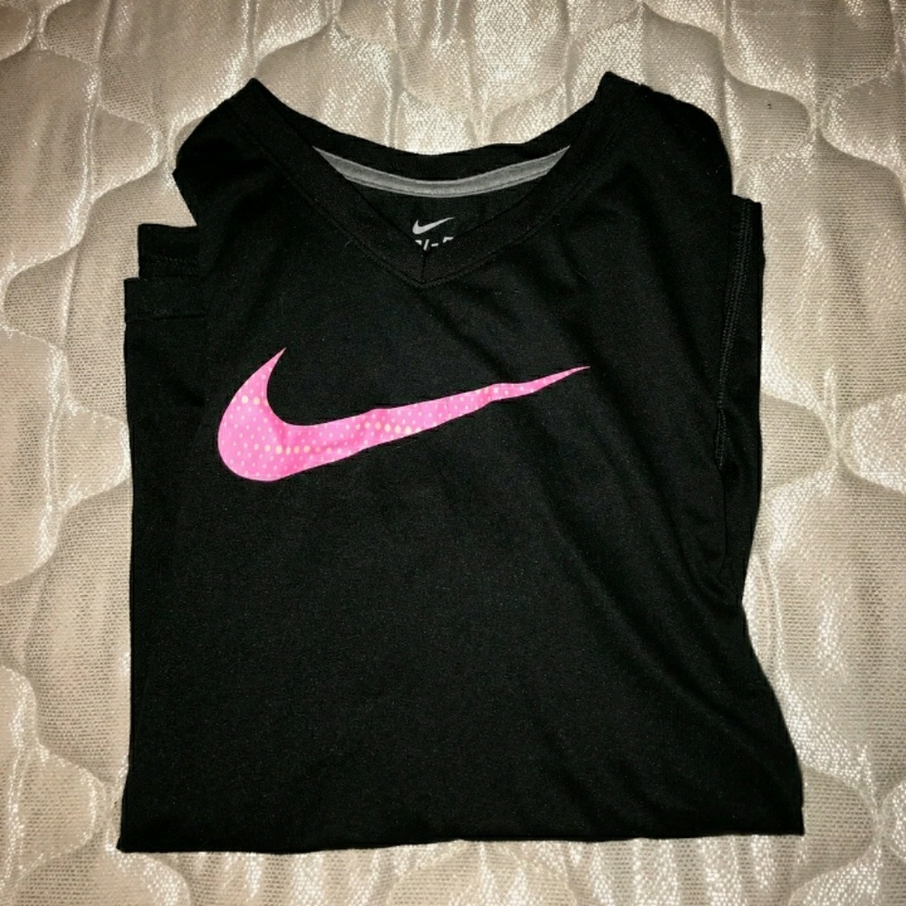 Nike w/ pink logo athletic shirt