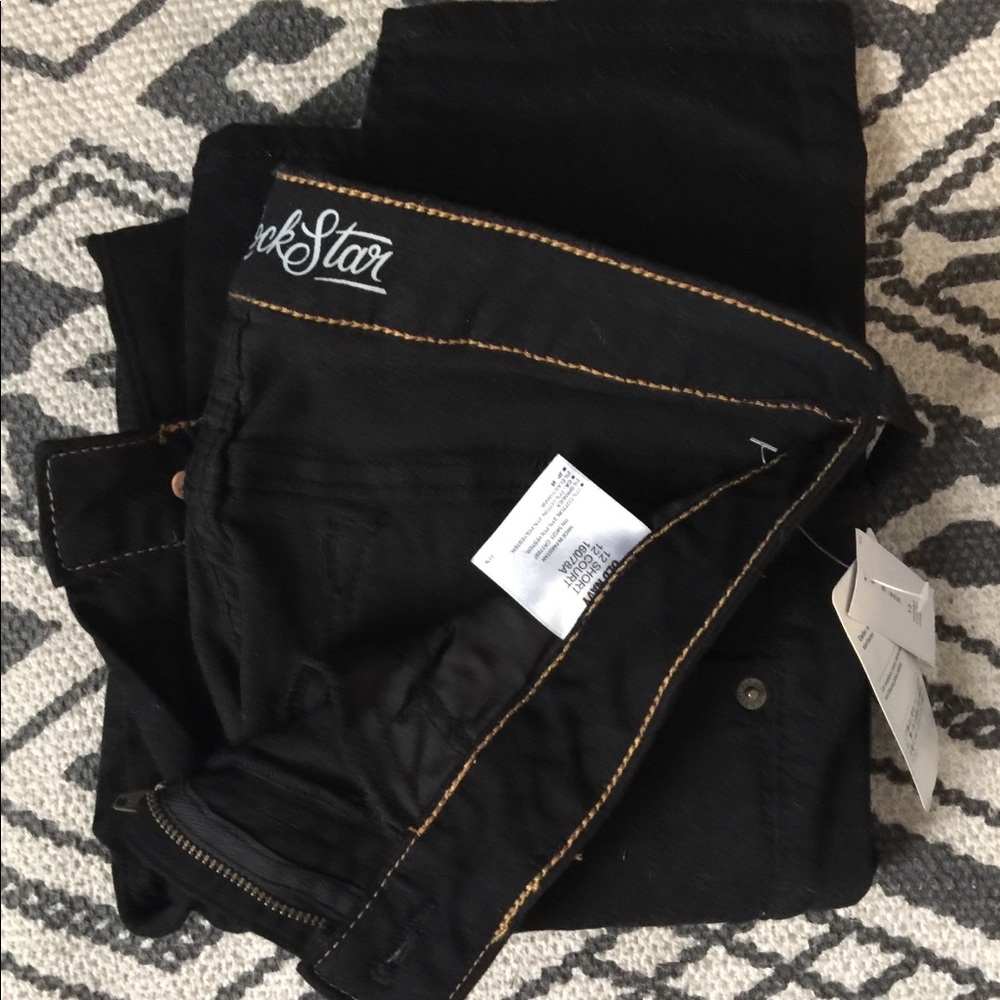 NWT Old Navy Rockstar black jeans
