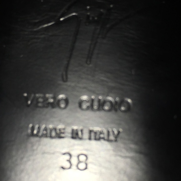 Guisseppe Zanotti (38) - Picture 3 of 4