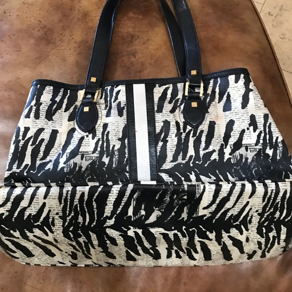 L.A.M.B Gwen Stefani Tote - Picture 4 of 5