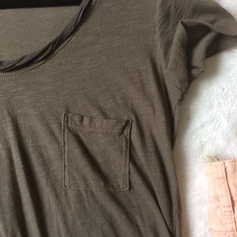 Left of Center | olive green peplum back tee - Picture 3 of 6