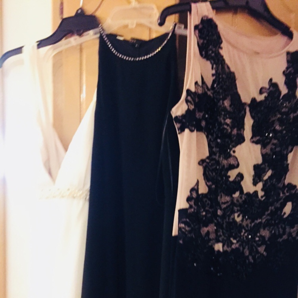 Prom Dresses - Picture 2 of 4