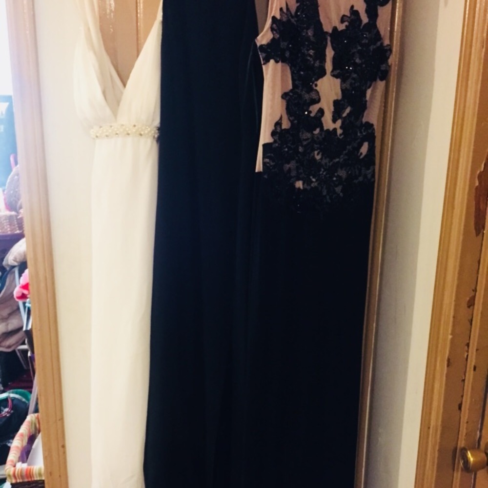 Prom Dresses - Picture 4 of 4