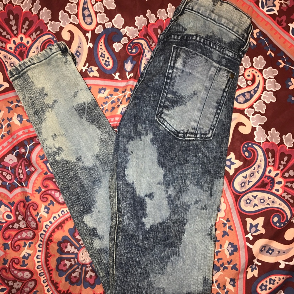 Jeans - Picture 2 of 3