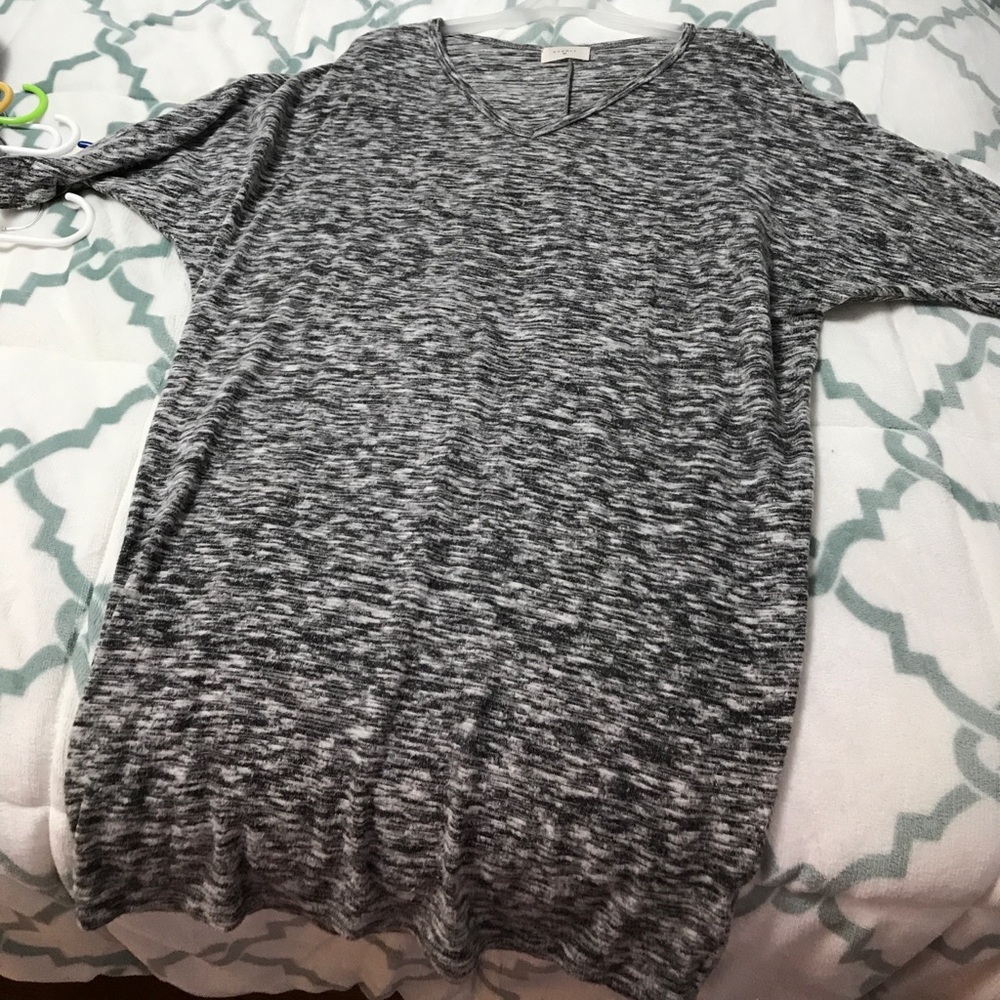 Grey and white tunic