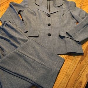 Erika 2-piece Pant Suit