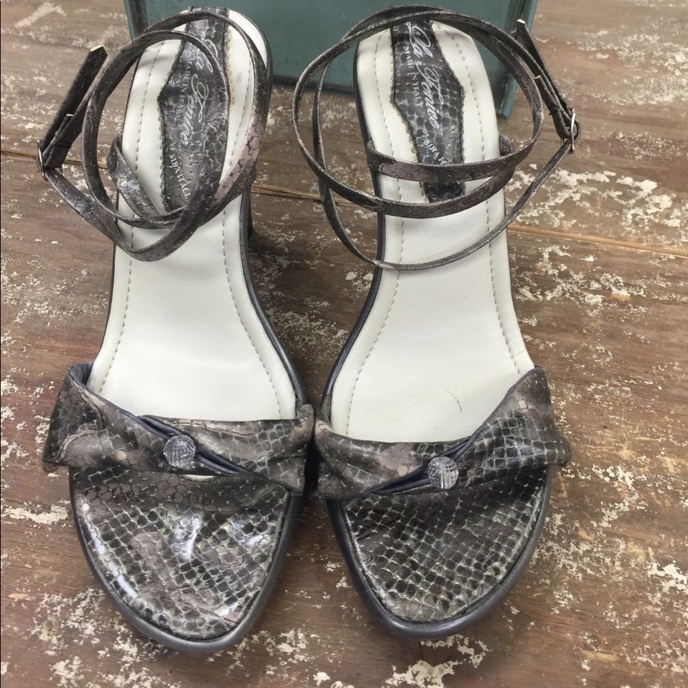 LA FEMME SIBA ITALIA ankle strap heels size 38 7