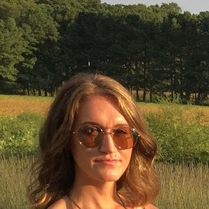 Meet your Posher, Jacqueline