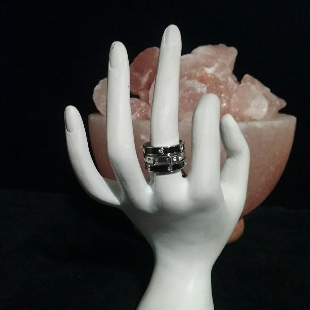 WHBM - sz 6; 3 of set; slvr; blk & faux diamond