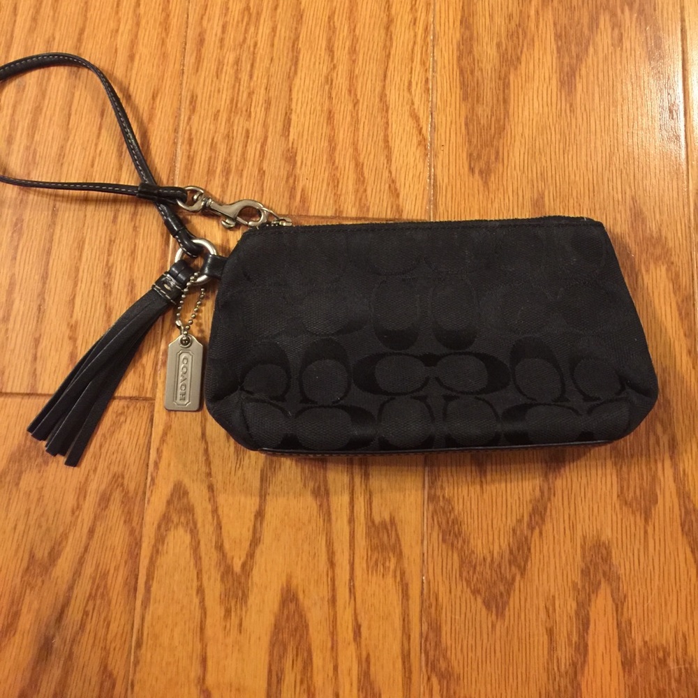 Coach signature C fabric wristlet