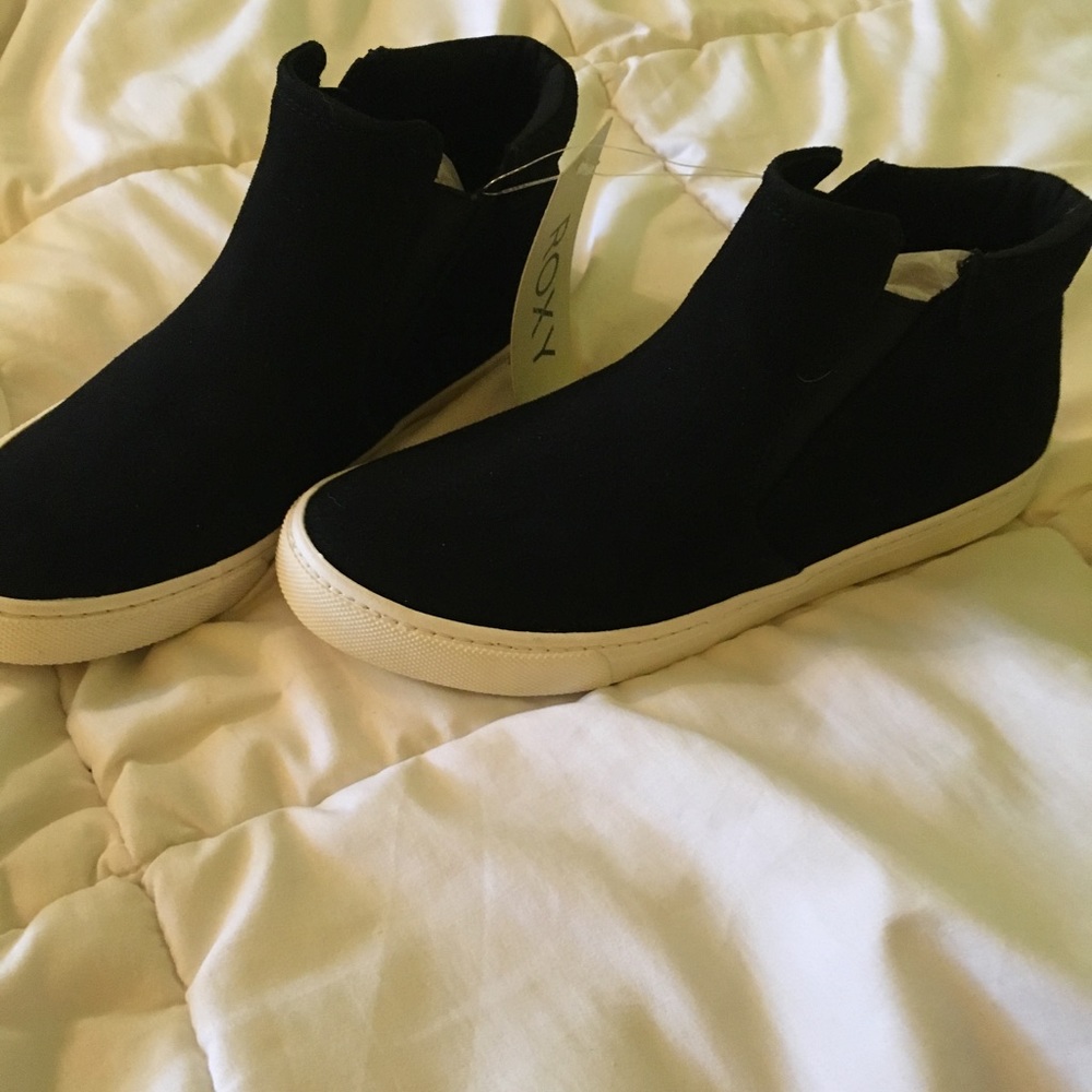 Black Roxy Boots - Picture 5 of 6