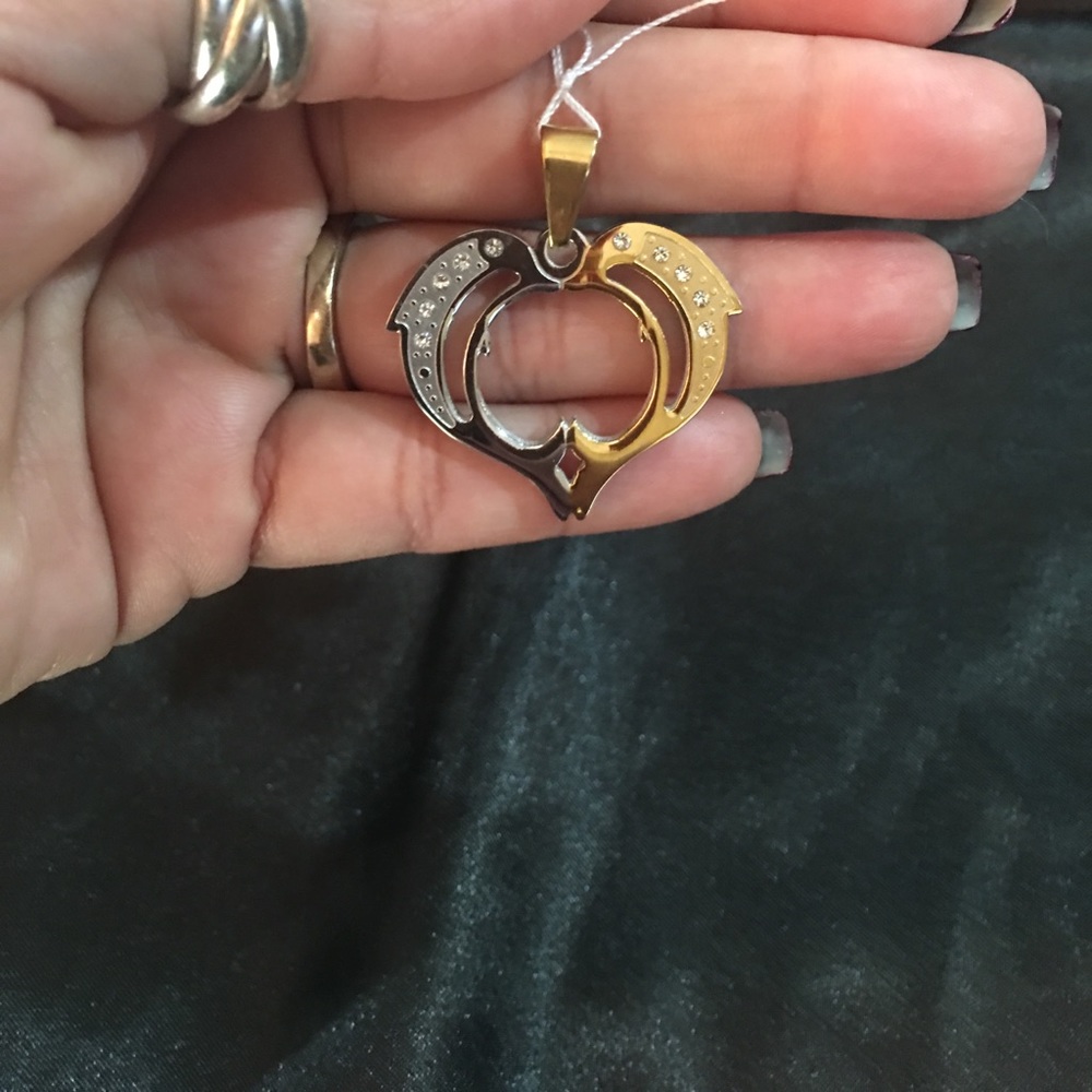 Pendants - Picture 4 of 6