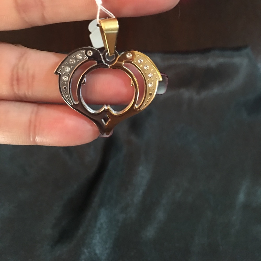 Pendants - Picture 5 of 6