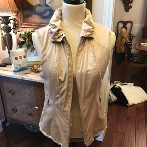 CAbi reversible vest