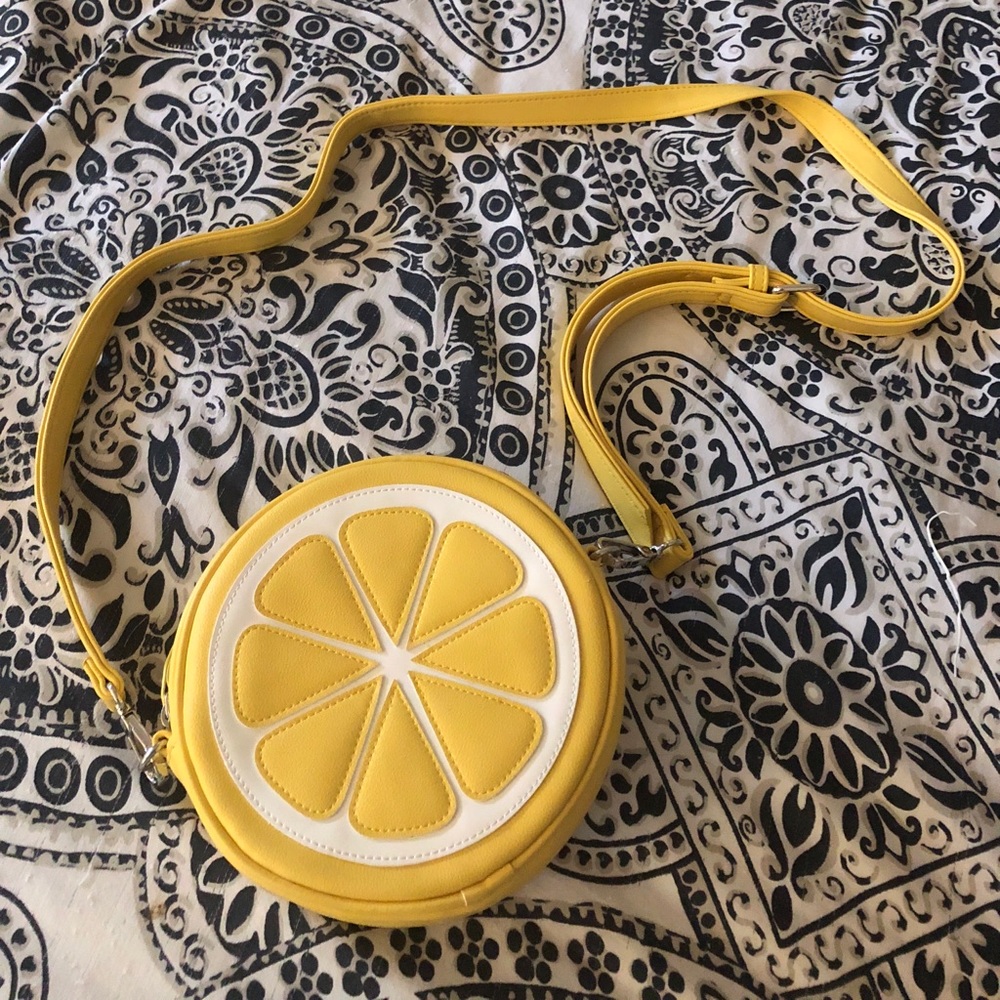 Lemon Purse