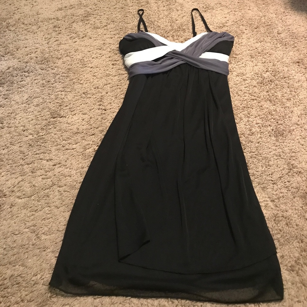 Sleeveless black dress