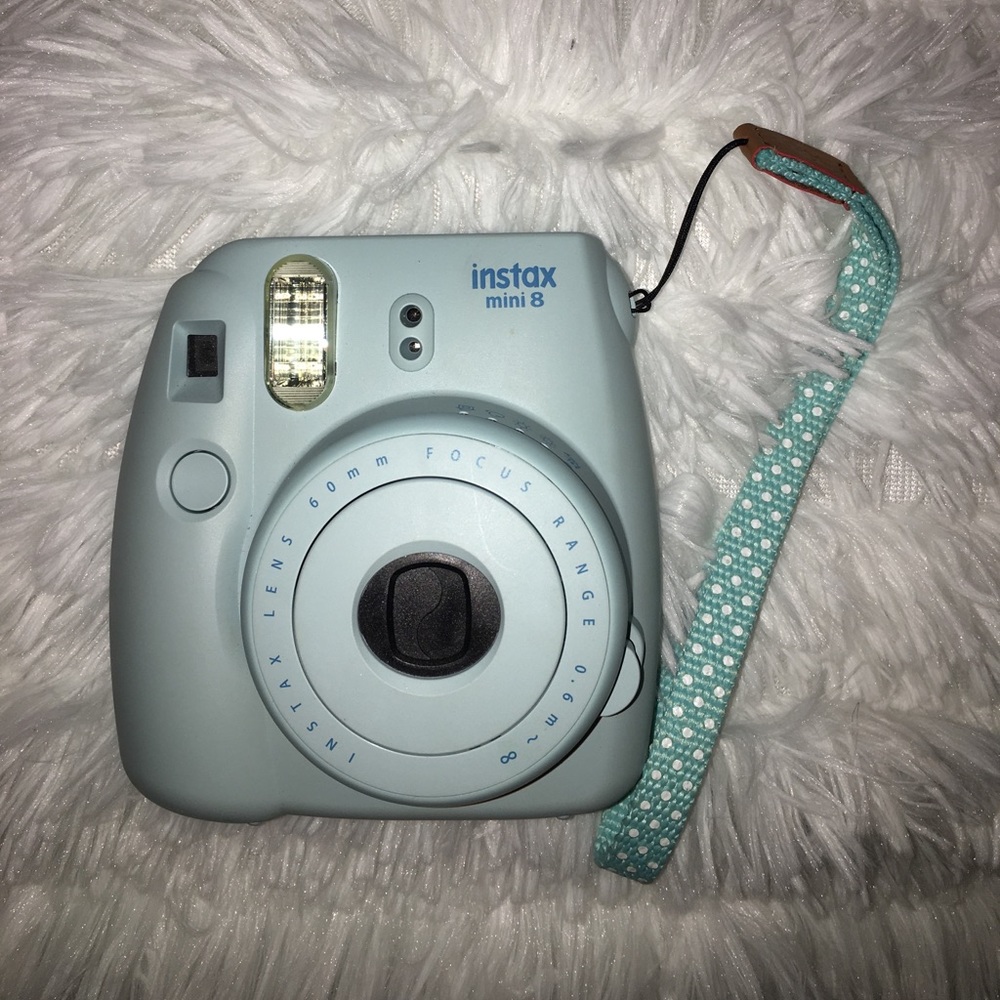 like new instamax 8 blue camera