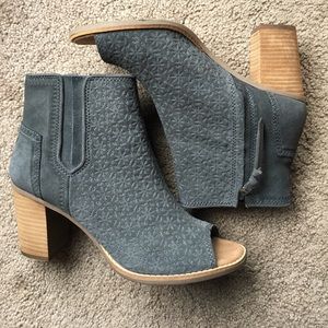 Toms Peep Toe ankle booties