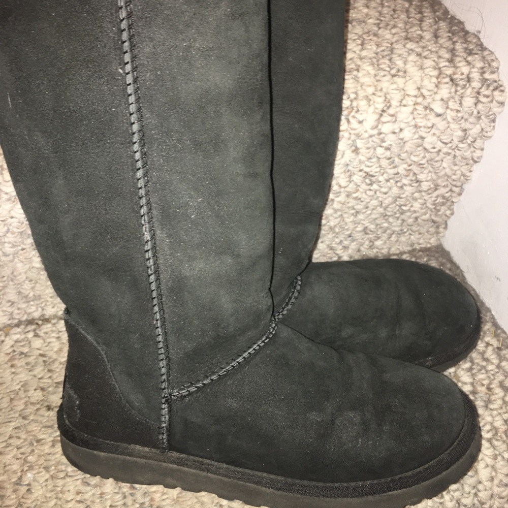 Classic Tall Black Uggs size 8