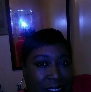 Meet your Posher, Jacqueline