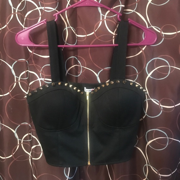 Studded crop top - Picture 1 of 3