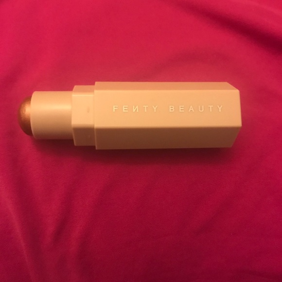 Fenty Beauty Matchstick in Sinamon - Picture 2 of 3