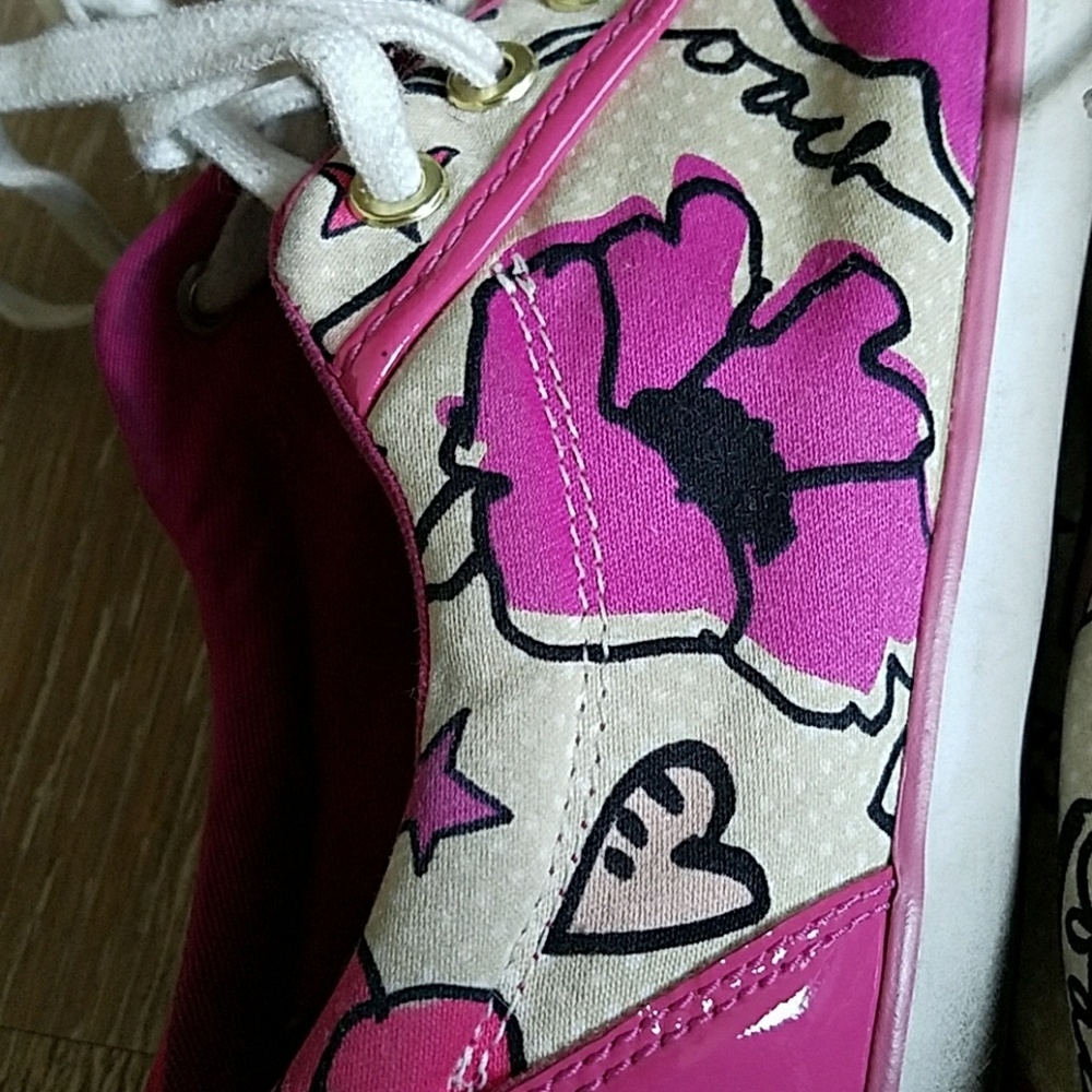 Shoes - Picture 3 of 3