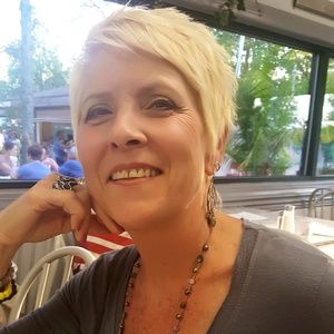 Meet your Posher, Freda