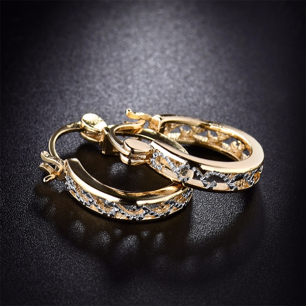 ❤️4 for $20 Sale❤️ 10k Gold plated Hoop Earrings - Picture 3 of 4