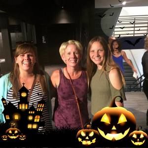 Meet your Posher, Holly