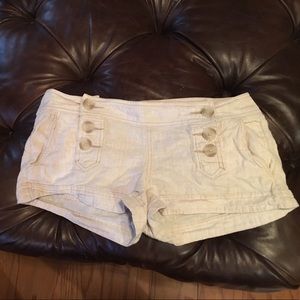 Express shorts 55% Linen 45% cotton