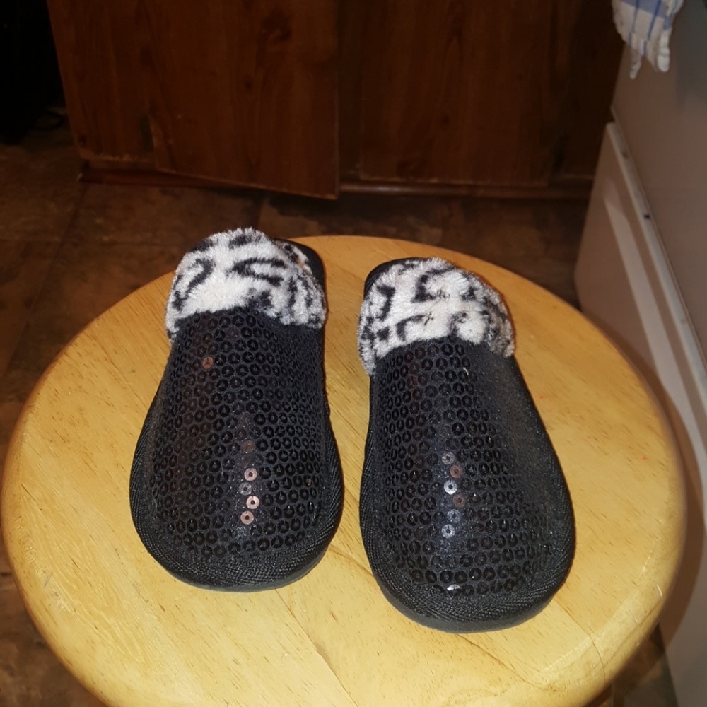 NEW LIL GIRLS SEQUIN LEOPARD PRINT CLOGS
