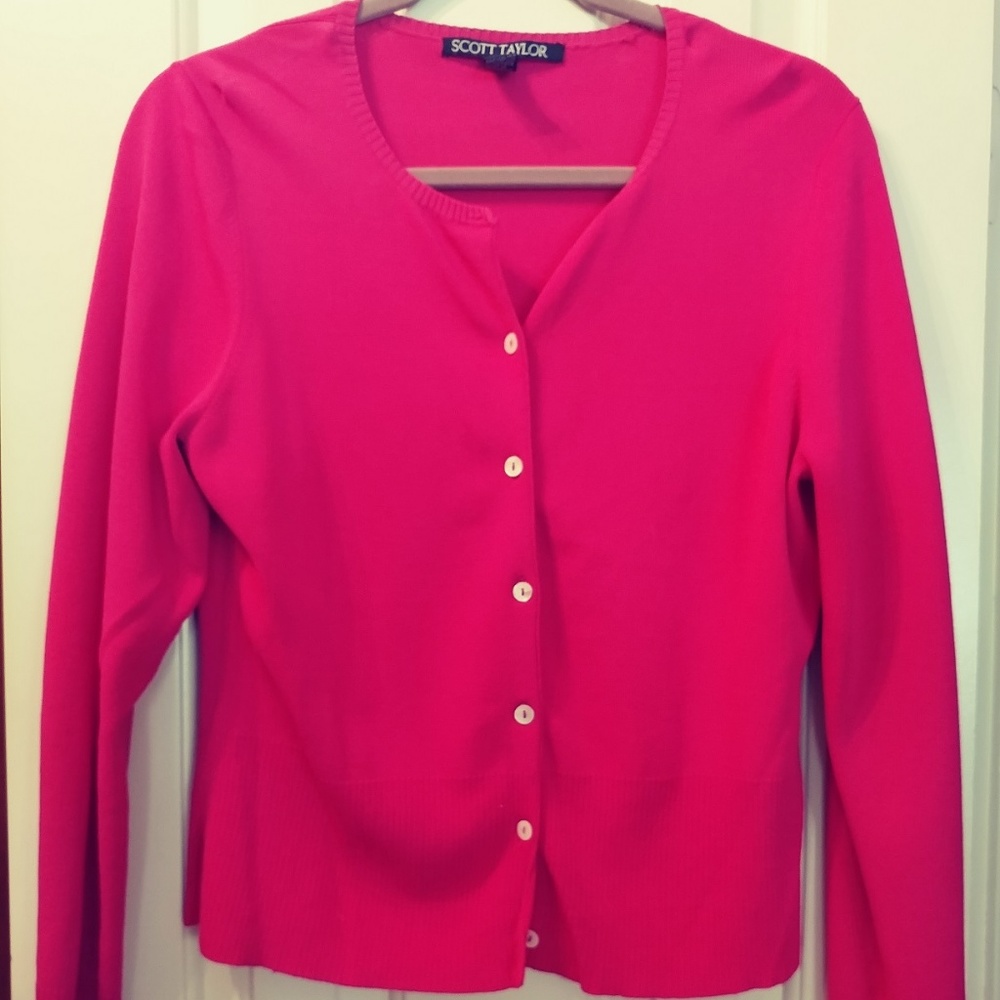 Hot pink cardigan ~ Size L ~ Fast ship.