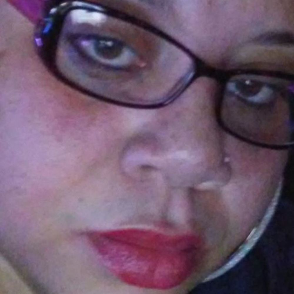 Meet your Posher, Yolanda