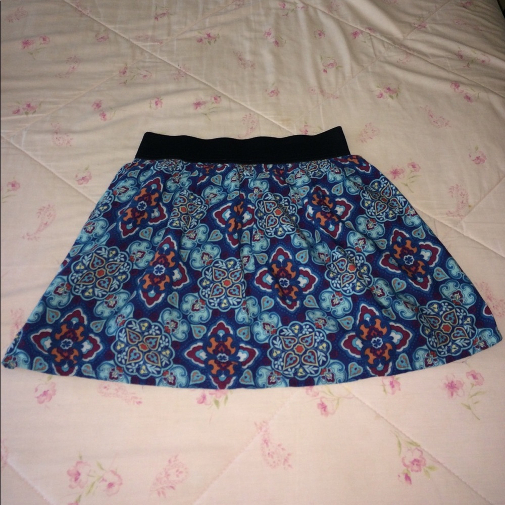 Patterned skirt - Picture 4 of 5