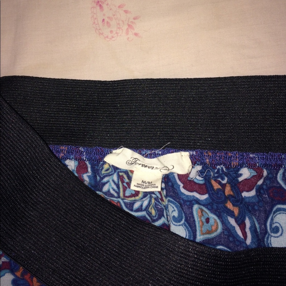 Patterned skirt - Picture 5 of 5