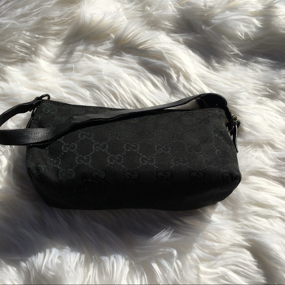 Gucci black GG purse - Authentic