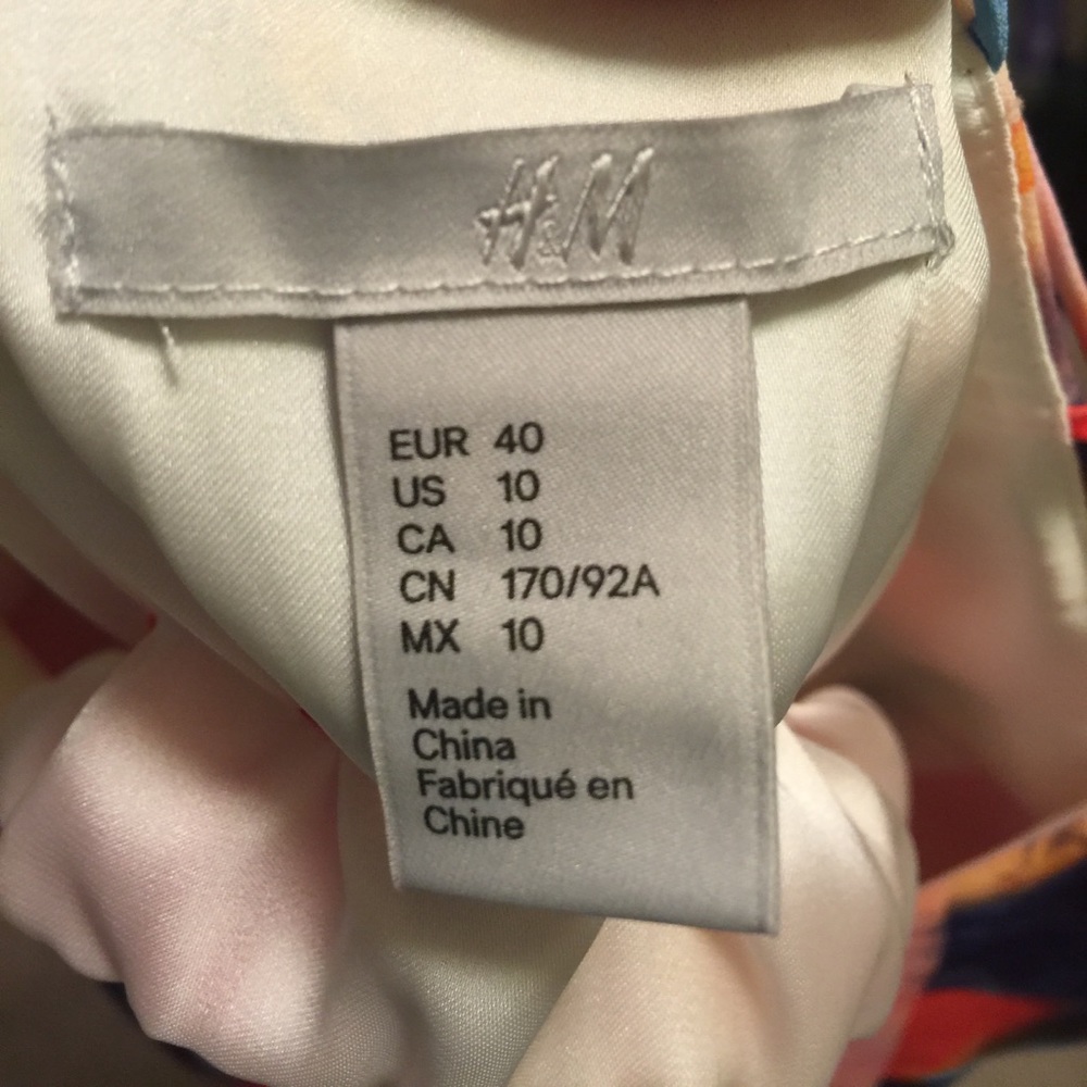 H&M DRESS - Picture 6 of 7