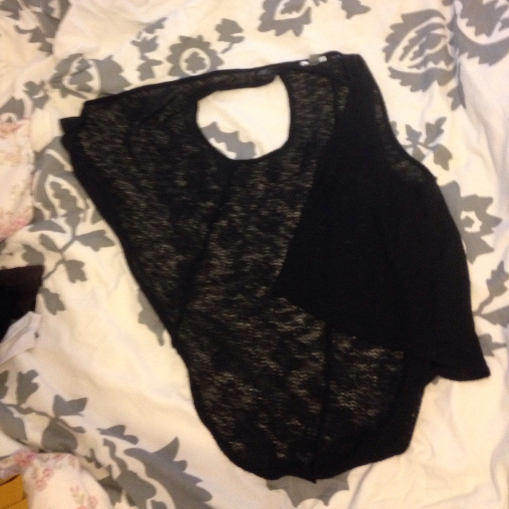 Black sleeveless light cover up