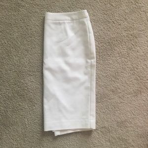 SOLD NWOT White Liz Claiborne Pencil Skirt, Size 6