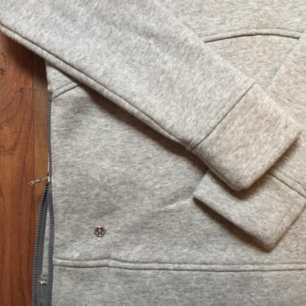 Lululemon sweatshirt - Picture 4 of 4