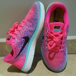 1 DAY ONLY! $35 FIRM! New Nike Free Rn Distance